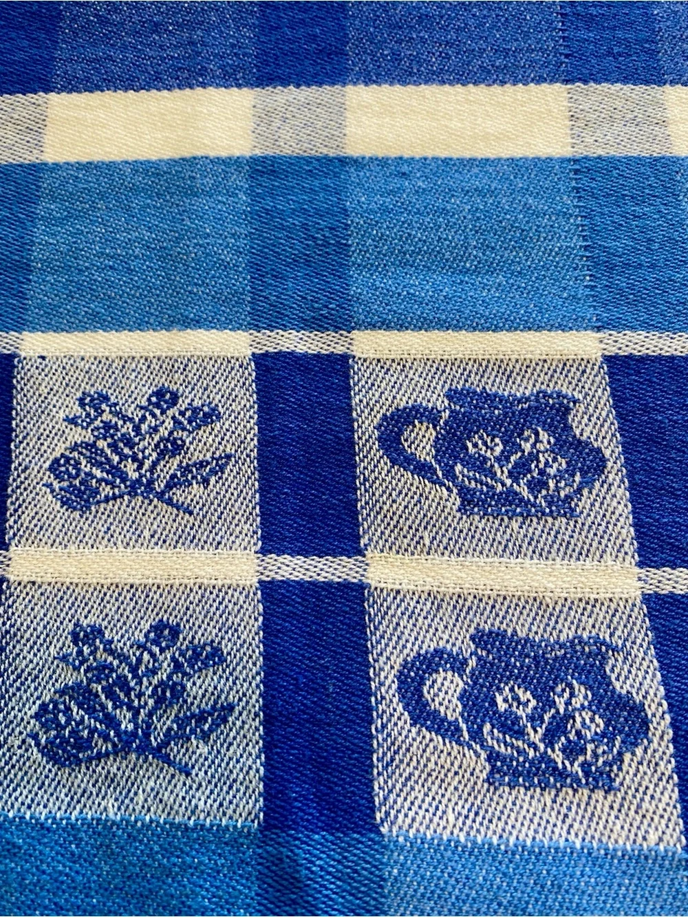 Vintage April Cornell Blue Teapot Tablecloth 46x46